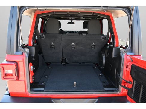Used 2021 Jeep Wrangler Unlimited Sport AWD/4WD image 11