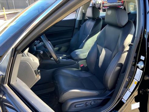 Used 2023 Honda Accord Touring image 7