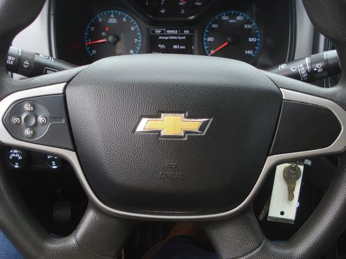 Used 2021 Chevrolet Colorado W/T w/ WT Convenience Package AWD/4WD image 35