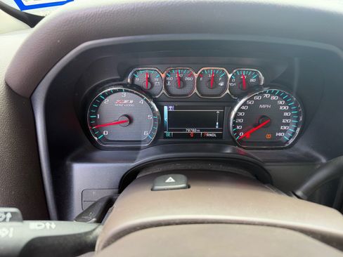 Used 2018 Chevrolet Silverado 1500 LT w/ All Star Edition AWD/4WD image 9
