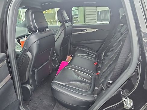 Used 2020 Lincoln Nautilus Premier w/ Equipment Group 101A image 12