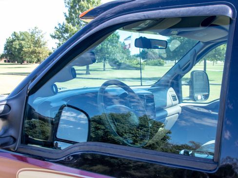 Used 2000 Ford F350 Lariat image 33