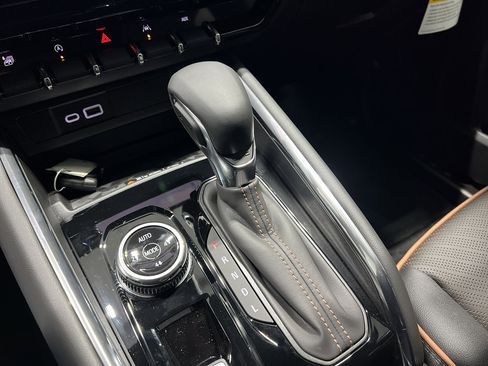 New 2025 GMC Canyon AT4 w/ Technology Plus Package image 14