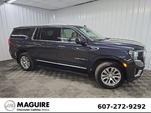 Used 2023 GMC Yukon XL Denali AWD/4WD image 1