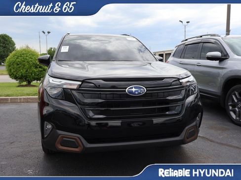 Used 2025 Subaru Forester Sport w/ Popular Package #1 AWD/4WD image 5