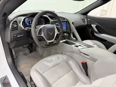 Used 2019 Chevrolet Corvette Z06 image 4