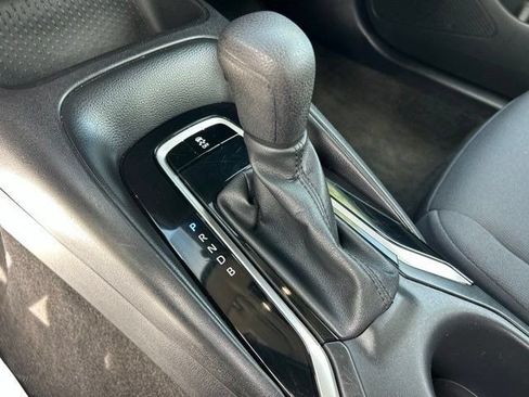 Used 2023 Toyota Corolla LE FWD image 32