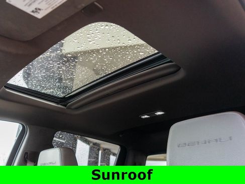 Used 2021 GMC Sierra 1500 Denali w/ Denali Ultimate Package image 12
