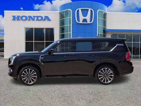 Used 2025 Nissan Armada Platinum Reserve AWD/4WD image 6