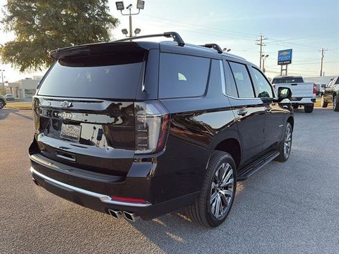 New 2025 Chevrolet Tahoe High Country w/ Sun And Tow Package image 7