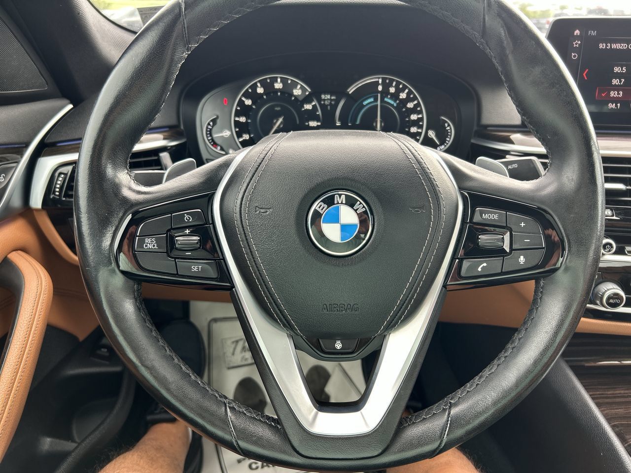 Used 2019 BMW 530e xDrive w/ Convenience Package AWD/4WD image 31