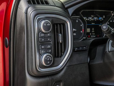 Used 2021 GMC Sierra 2500 Denali w/ Denali Ultimate Package image 32