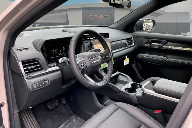 New 2027 GMC Terrain Elevation w/ Elevation Premium Package AWD/4WD image 7