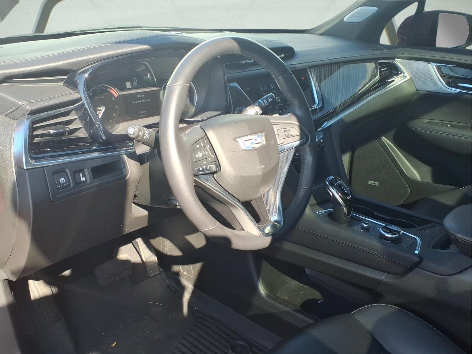 Used 2024 Cadillac XT6 Premium Luxury w/ LPO, Floor Liner Package FWD image 7