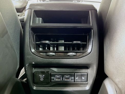 Used 2023 Jeep Grand Cherokee Limited AWD/4WD image 34