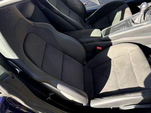 Used 2021 Porsche 718 Cayman GT4 image 18