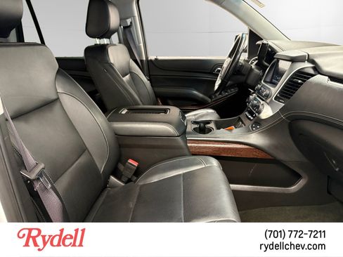 Used 2017 GMC Yukon SLT AWD/4WD image 17