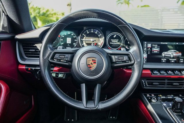 Used 2020 Porsche 911 Carrera RWD image 18