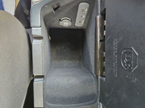 Used 2022 Dodge Challenger GT RWD image 34