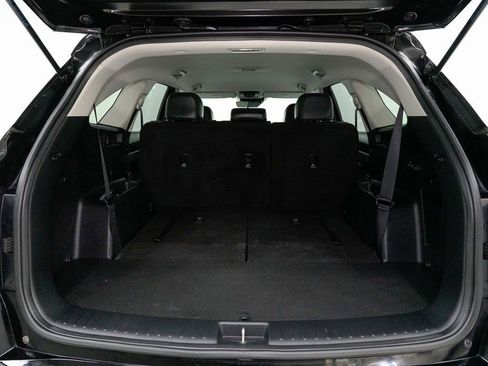 Used 2025 Kia Sorento S image 36