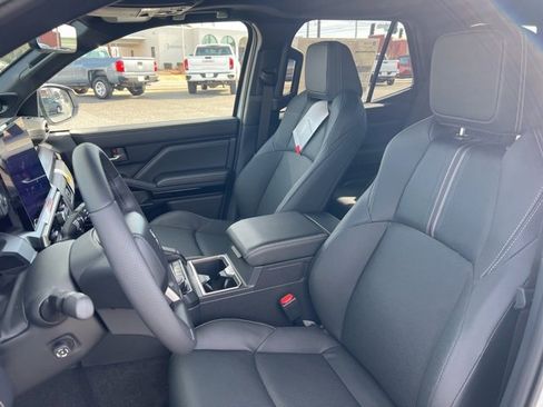 New 2026 Toyota 4Runner Limited image 14