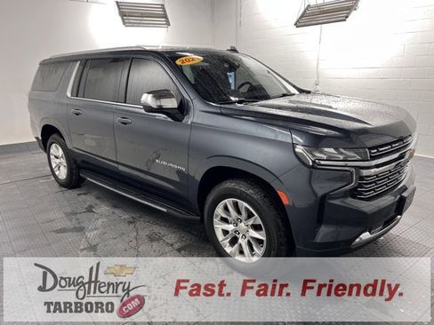Used 2021 Chevrolet Suburban Premier w/ Premium Package image 6
