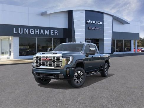 New 2026 GMC Sierra 2500 Denali w/ Denali Reserve Package AWD/4WD image 8