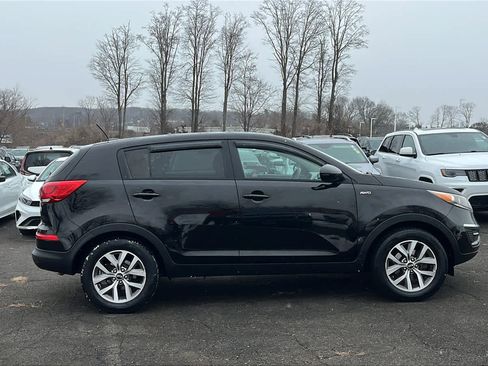 Used 2016 Kia Sportage LX image 9