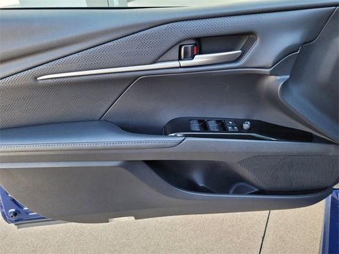 Used 2025 Toyota Camry XSE image 18