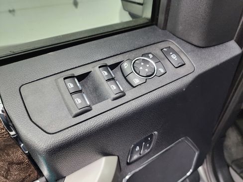 Used 2017 Ford F350 Lariat w/ Lariat Ultimate Package image 44