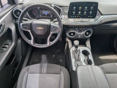 Used 2023 Chevrolet Blazer LT FWD image 6