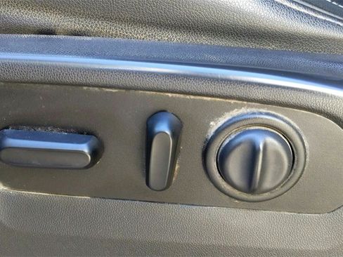 Used 2021 Chevrolet Silverado 1500 LTZ image 20