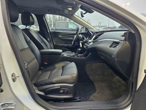 Used 2015 Chevrolet Impala LT image 12