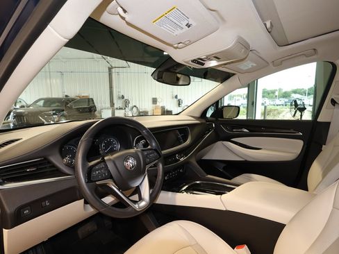 Used 2023 Buick Enclave Essence w/ Experience Buick Package FWD image 9