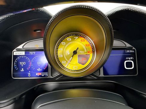 Used 2019 Ferrari Portofino RWD image 14