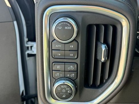 Used 2021 GMC Sierra 1500 Denali w/ Denali Premium Package AWD/4WD image 18