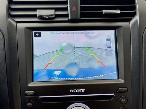 Used 2017 Ford Fusion Energi Titanium image 14