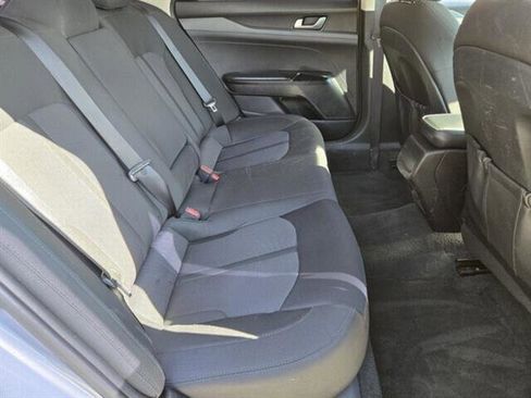 Used 2022 Kia K5 LXS image 16
