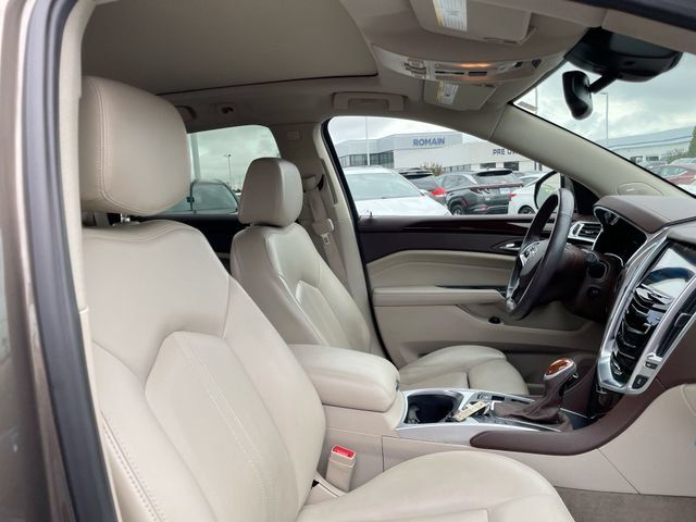 Used 2015 Cadillac SRX Luxury w/ Driver Awareness Package AWD/4WD image 18