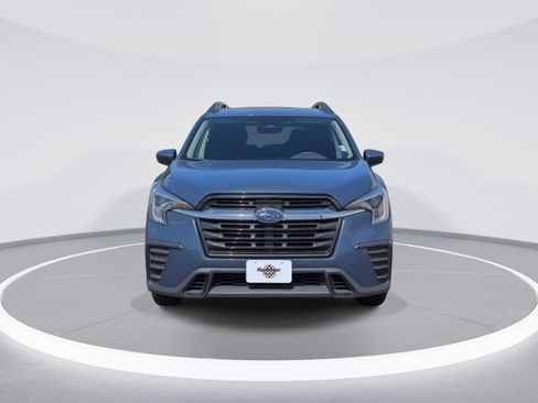 Used 2025 Subaru Ascent Premium AWD/4WD image 2