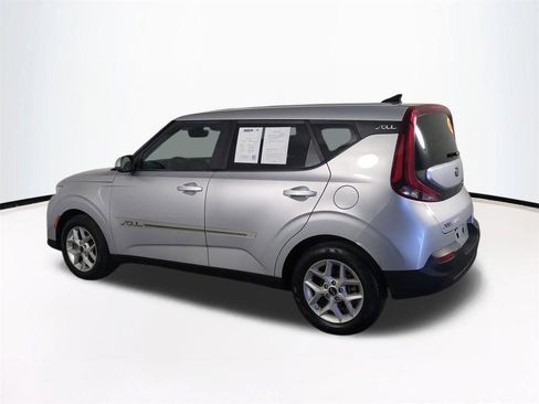 Used 2020 Kia Soul S image 7