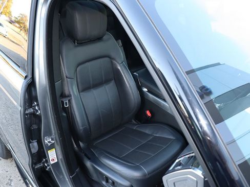 Used 2019 Land Rover Range Rover Sport HSE image 37