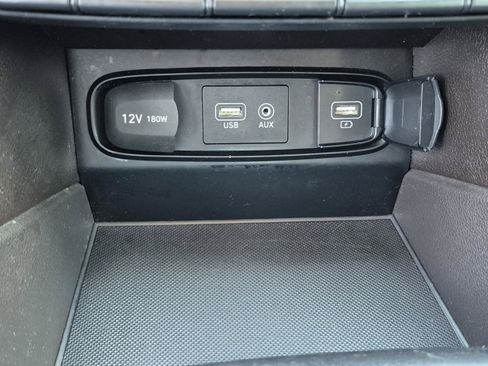 Used 2019 Hyundai Santa Fe SEL FWD image 25