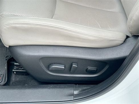 Used 2021 Nissan Rogue Sport SL image 18