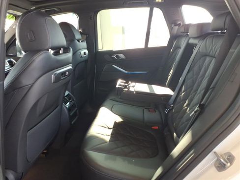 New 2026 BMW X5 xDrive50e image 19
