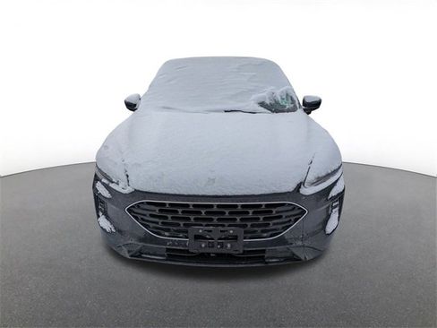 Certified 2022 Ford Escape SE w/ SE Sport Appearance Package image 8