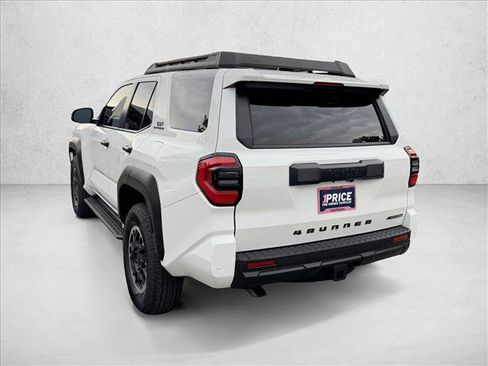 Certified 2025 Toyota 4Runner TRD Off-Road AWD/4WD image 5