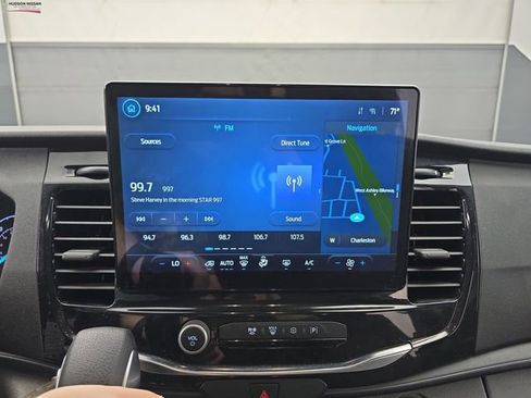 Used 2023 Ford Transit 350 XLT image 21