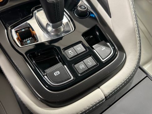 Used 2014 Jaguar F-TYPE S image 36