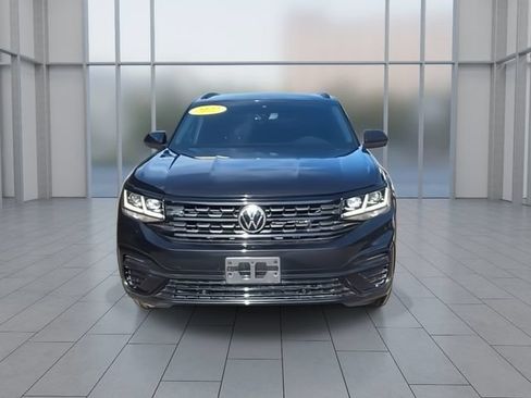 Used 2022 Volkswagen Atlas Cross Sport SEL R-Line AWD/4WD image 3